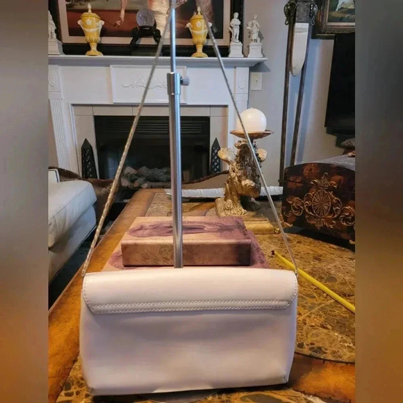 Kate Spade Clutch w/chain - Picture 2 of 9